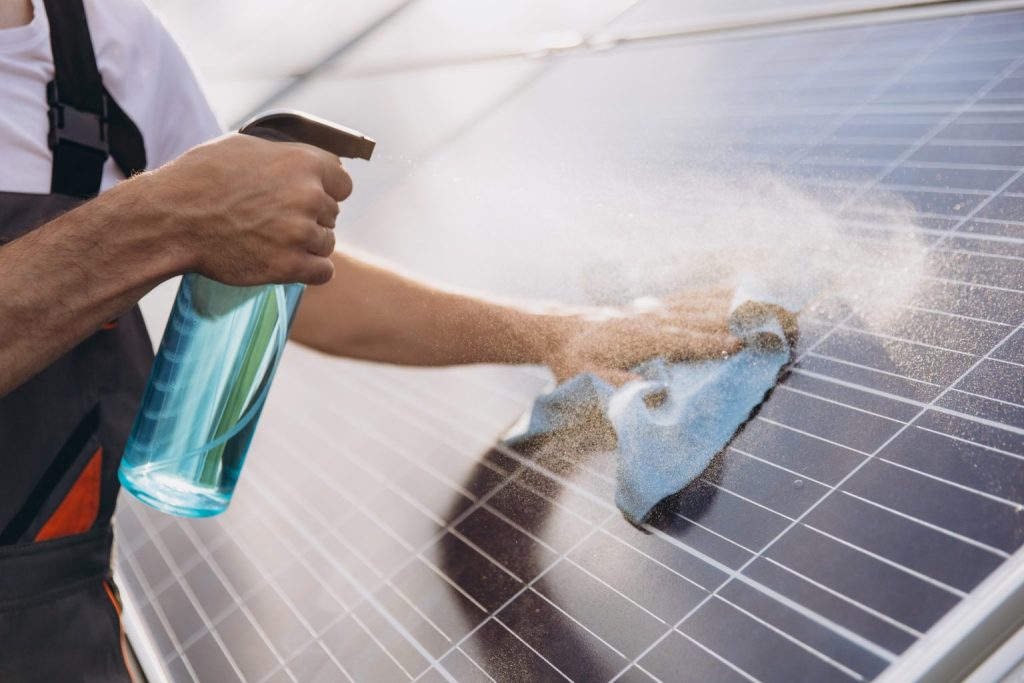 http://Solar%20Panel%20Cleaning%20Services